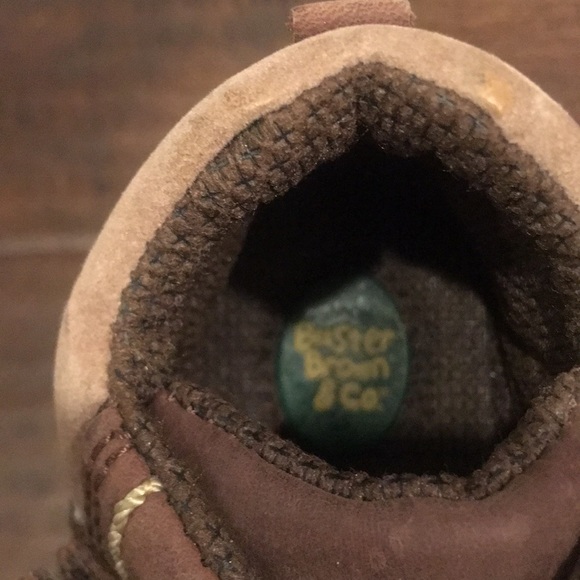 ❤️NEW!!!❤️ CLASSIC Toddler Buster Brown Boots. - Picture 3 of 7